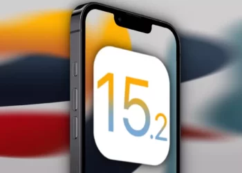 iOS 15.2 z funkcją resetowania zablokowanego urządzenia bez konieczności korzystania z komputera
