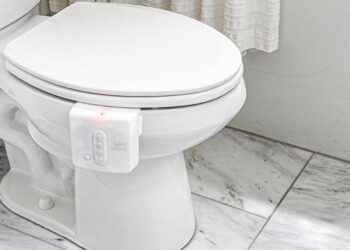 Kamera w toalecie Throne robi zdjęcia twojego kału 

Nowy tytuł: 
Nowoczesna toaleta Throne rejestruje obrazy Twojego wypróżnienia