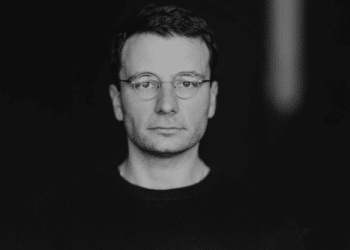 "Od Elona Muska po pościgi policyjne – jak inżynier oprogramowania stworzył AI dla służb mundurowych"