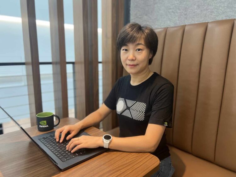 Przewodzenie przez Nauczanie: Ruixuan Li Promuje Innowacje w Sztucznej Inteligencji