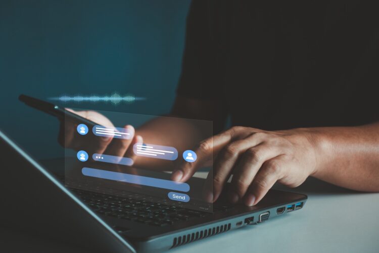 Sztuczna inteligencja przewyższa lekarzy w ocenach zadowolenia z odpowiedzi na porady medyczne