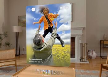 Wsparcie dla zdjęć i filmów przestrzennych w Safari na Vision Pro