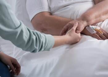 Badanie ujawnia niską dostępność opieki paliatywnej dla pacjentów z niewydolnością serca w USA