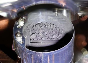 "Bakterie odkryte w próbkach z asteroidy – pochodzą jednak z Ziemi"