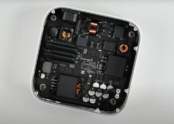 Demontaż Mac mini z czipem M4 – analiza wnętrza oraz możliwości naprawy