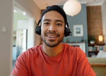 "Jak cyfrowy awatar może załatwić za Ciebie męczące wideokonferencje"