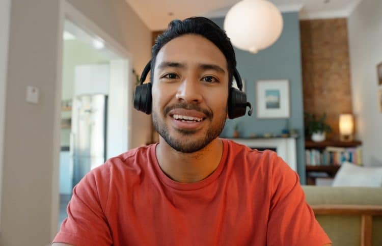 "Jak cyfrowy awatar może załatwić za Ciebie męczące wideokonferencje"