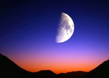 Jak nauczyłem się czerpać radość z obserwacji księżyca – i Ty też możesz!