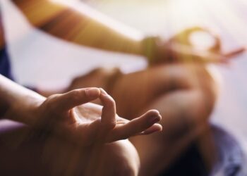 Medytacja mindfulness skuteczniejsza niż placebo w łagodzeniu bólu