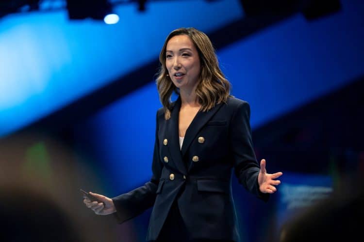 Meta zatrudnia Clarę Shih, dotychczasową dyrektor ds. sztucznej inteligencji w Salesforce, aby poprowadziła nową grupę AI dla biznesu