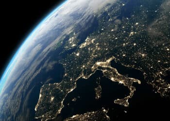 Od maszyn wirtualnych do sztucznej inteligencji: Jak rozwija się edge computing