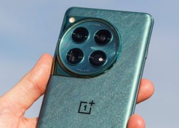 OnePlus 12 z aktualizacją OxygenOS 15 wprowadzającą funkcje oparte na sztucznej inteligencji