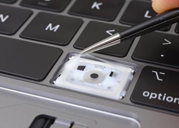 Program naprawy klawiatur motylkowych w MacBookach dobiegł końca