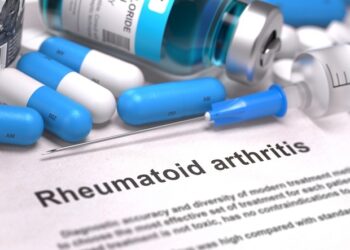 Sztuczna inteligencja odkrywa kluczowe geny łączące reumatoidalne zapalenie stawów z osteoporozą