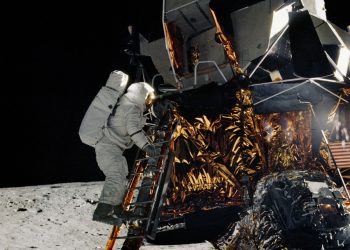 "To Wydarzyło Się Dziś: Apollo 12 Ląduje na Księżycu"