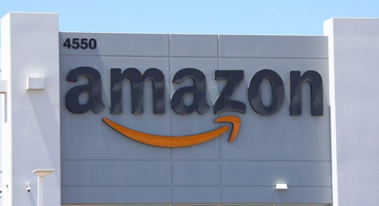 Amazon tworzy nowy zespół badawczy skoncentrowany na agentach AI, kierowany przez współzałożyciela Adept