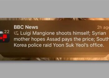 Apple pod ostrzałem za błędne nagłówki generowane przez AI