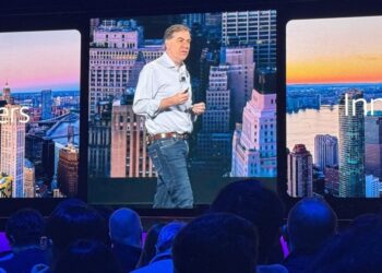 AWS wprowadza nowe rozwiązania AI ułatwiające migrację starszych systemów