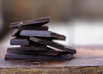 Ciemna czekolada może zmniejszać ryzyko cukrzycy, podczas gdy mleczna sprzyja przybieraniu na wadze
