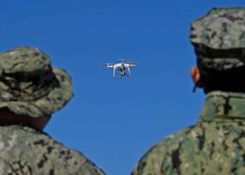 Czym są tajemnicze drony widywane nad Stanami Zjednoczonymi?