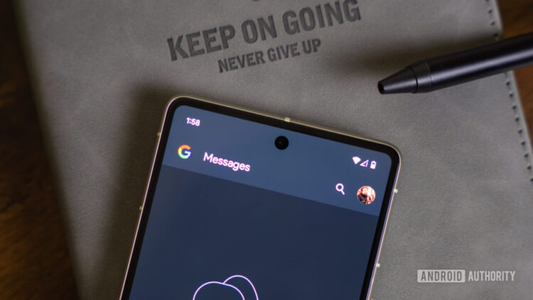 Google Messages wkrótce umożliwi wyjaśnienie powodów zgłaszania spamu RCS