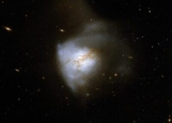 Kosmiczna Fabryka Gwiazd: Rola Pól Magnetycznych w Powstawaniu Gwiazd