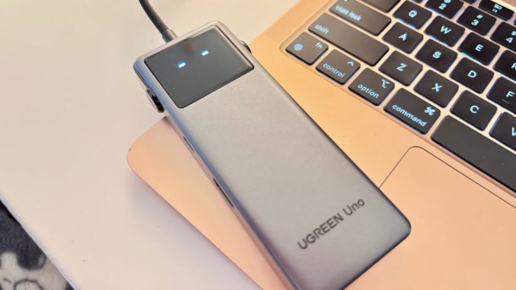 Linia Akcesoriów Ugreen Uno – Test i Recenzja Innowacyjnych Gadżetów z Wyświetlaczem LED