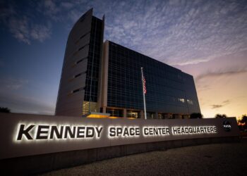 Nowa antena sieci kosmicznej NASA z kluczowym etapem zakończonej budowy