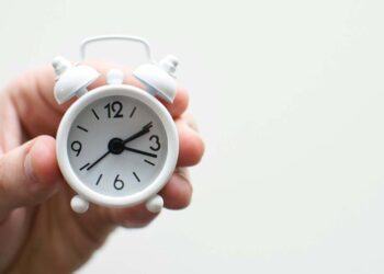 Nowe badanie: Związek między harmonią rytmu dobowego a szczęściem