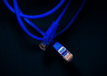 Trendy w Hostingu Internetowym na 2025 Rok, które Mogą Wpłynąć na Pracę Frontend Developerów