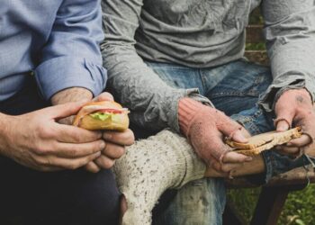 Badanie ujawnia ukryty problem: Co czwarty młody mieszkaniec Denver doświadczył bezdomności w 2021 roku