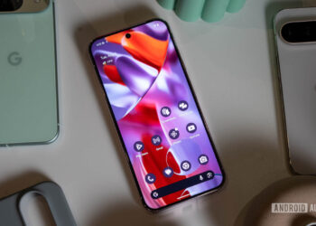 Lista widżetów w Pixel Launcherze może wkrótce zostać uproszczona dzięki ukryciu większości widżetów w menu