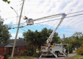 Potężniejsze huragany spowodują więcej przerw w dostawie prądu w USA