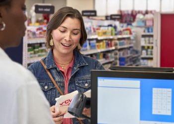 CVS testuje system otwierania gablot w sklepach za pomocą telefonu.