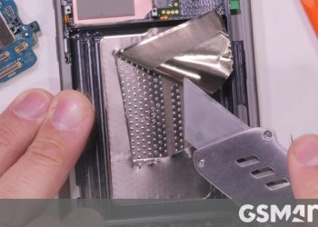 Samsung Galaxy S25 Ultra w kolejnym demontażu – niespodzianka wewnątrz