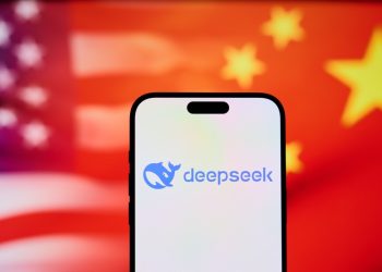 Setki firm blokuje DeepSeek ze względu na ryzyko związane z danymi w Chinach