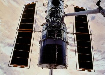 Teleskop Hubble'a obserwuje supernową