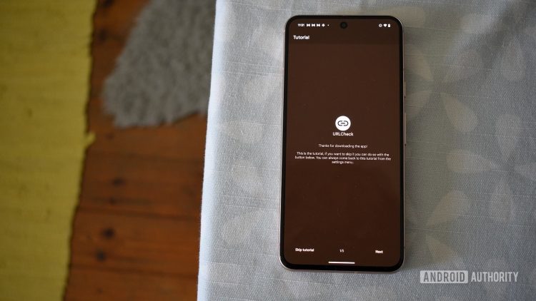 Zanim kliknę jakikolwiek link na moim telefonie z Androidem, zawsze korzystam z tej aplikacji