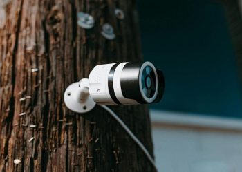 Czym jest obserwowalność i monitorowanie modeli LLM?