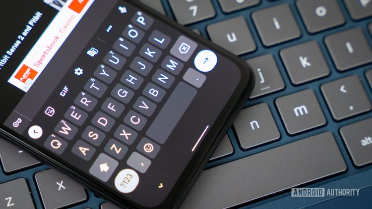 Nowa funkcja Gboard może ograniczyć jego inteligencję, upodabniając go do klawiatury iPhone’a