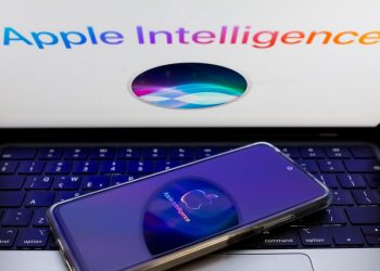Opóźnienie inteligentnego huba domowego Apple z powodu problemów z Siri