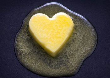 Zastąpienie masła olejami roślinnymi w codziennej diecie może przynieść istotne korzyści zdrowotne