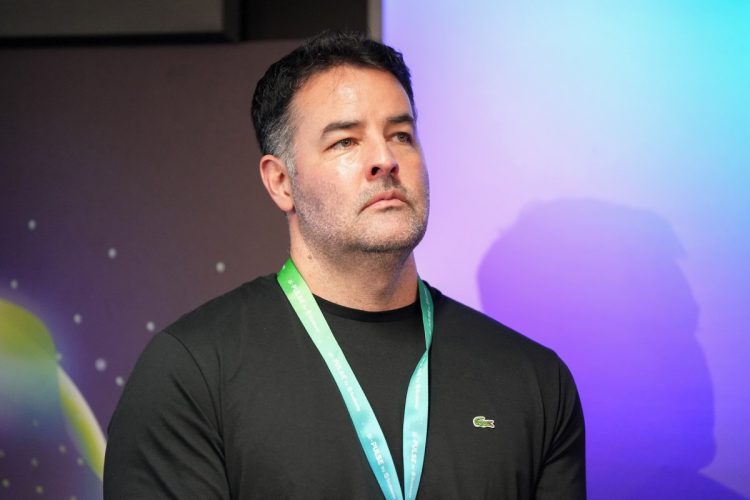 Zdaniem CEO Poolside większość firm nie powinna tworzyć własnych modeli bazowych.