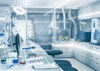 Skalowalne, inteligentne i dostępne — przyszłość automatyzacji laboratoriów