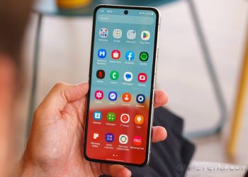 Wyglądają pierwsze przecieki o specyfikacji Samsunga Galaxy Z Flip FE