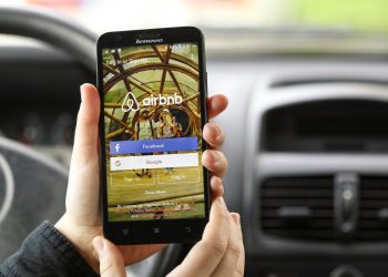 Airbnb wprowadza w USA nowego bota AI do obsługi klienta