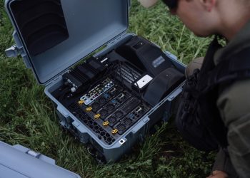 Anduril rozwija zaawansowaną sztuczną inteligencję do przetwarzania danych w czasie rzeczywistym na urządzeniach brzegowych