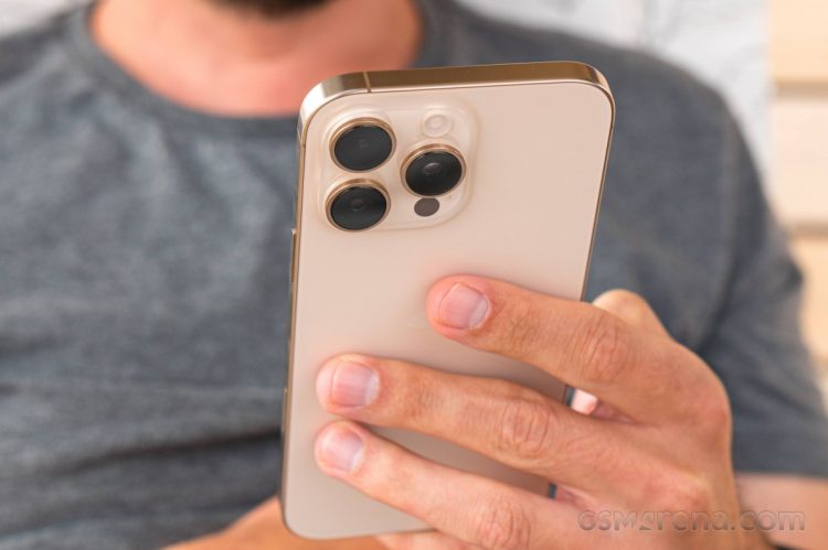 Apple wykorzysta sztuczną inteligencję, by wydłużyć czas pracy baterii w iPhone’ach