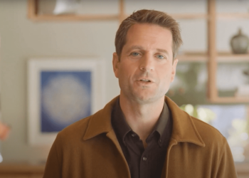 Klarna wykorzystuje awatara AI swojego prezesa do przedstawienia wyników finansowych