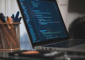 Nadchodzi Sztuczna Inteligencja Działająca Samodzielnie – Czy Twoja Infrastruktura Danych Jest na To Gotowa?